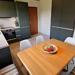 Rose アパート アルテンアウ